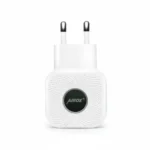 White Airox CH-19 Qualcomm Fast 3.0 wall charger. Features textured front, AIROX logo, and EU prongs.
