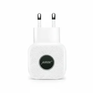 White Airox CH-19 Qualcomm Fast 3.0 wall charger. Features textured front, AIROX logo, and EU prongs.