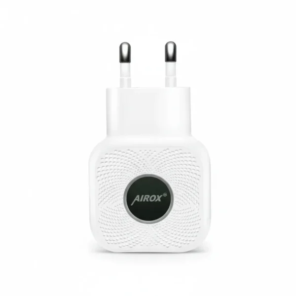 White Airox CH-19 Qualcomm Fast 3.0 wall charger. Features textured front, AIROX logo, and EU prongs.